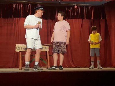 VIII. SZÓVAL, RÍMMEL, SZÍNHÁZZAL DRÁMATÁBOR-45 gyermek, sok játék és mosoly